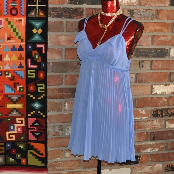 Betsey Johnson Intimates Pleated Chemise Baby doll Night gown Sheer Periwinkle L - Picture 6 of 7